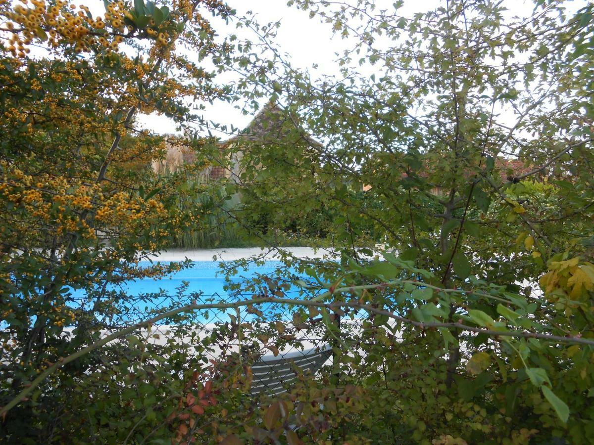 Chambres D'Hotes Le Roussel Le Buisson-de-Cadouin Exterior foto